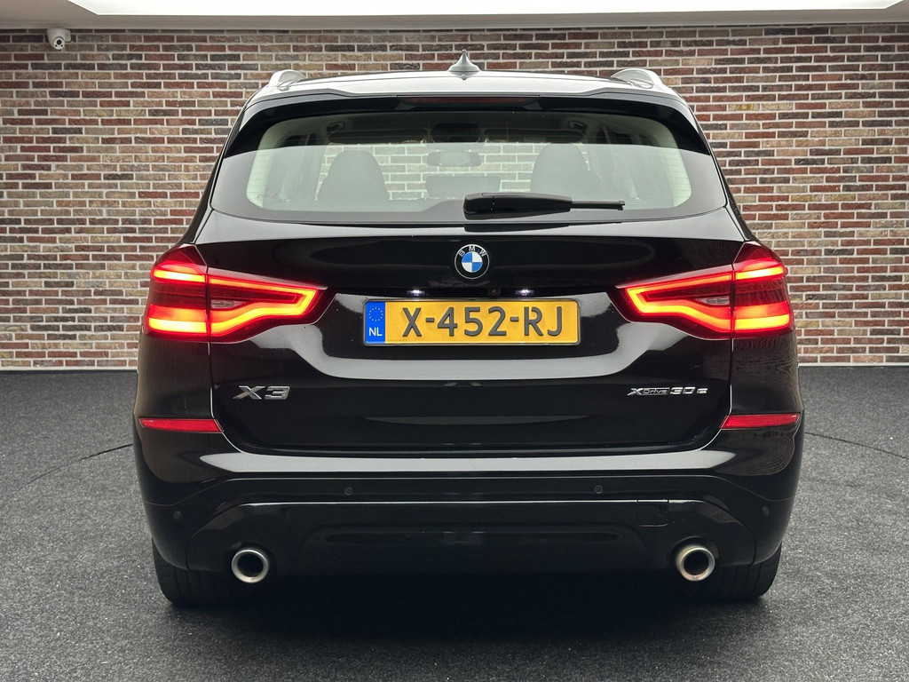 44431145-6.jpg