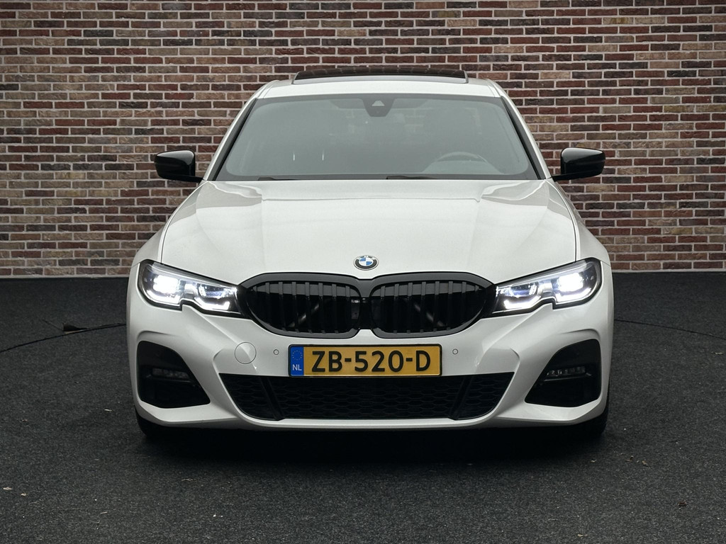 48714381-4.jpg