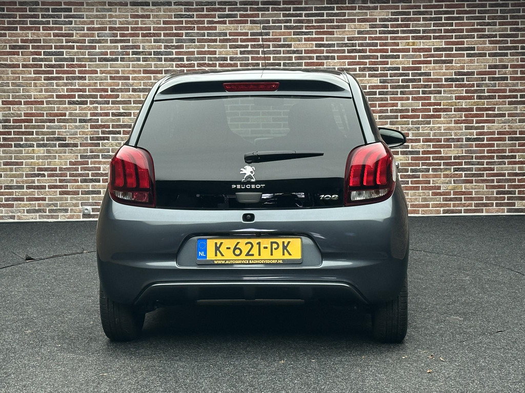 48716955-6.jpg