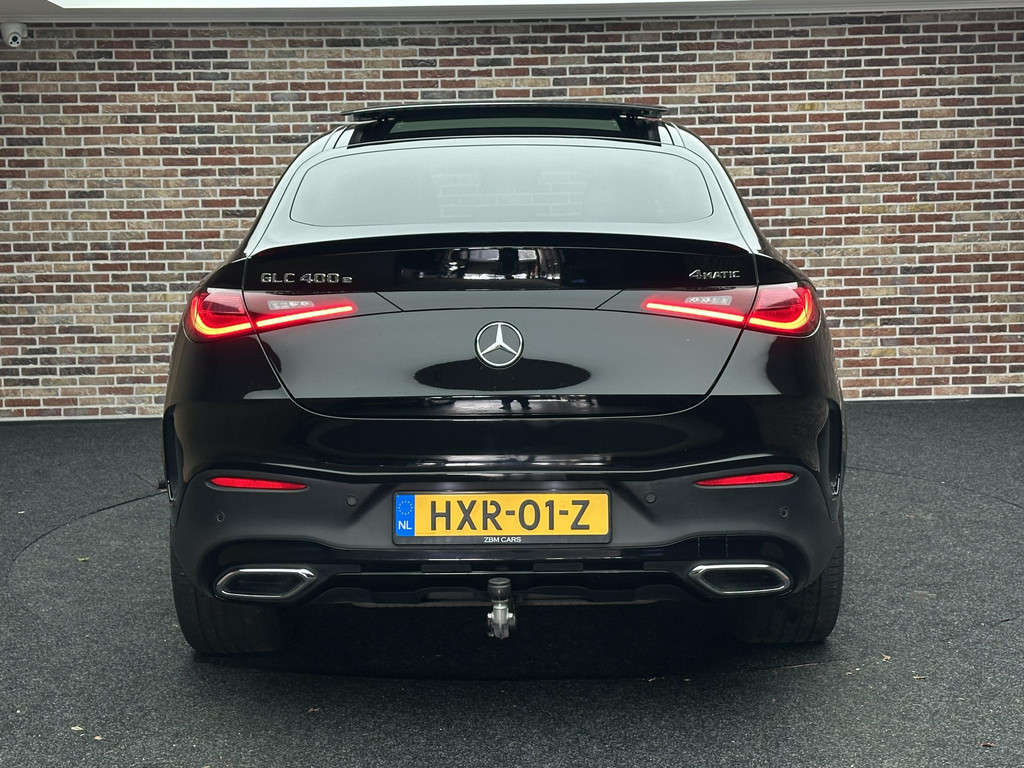 48717082-6.jpg