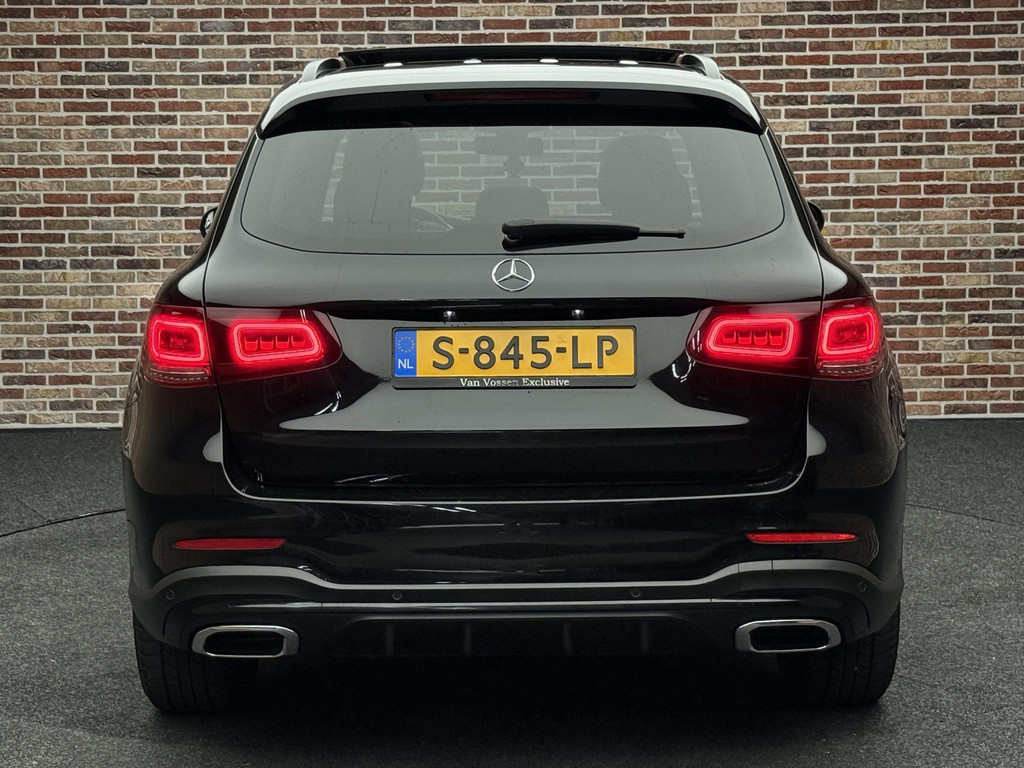 54385734-1.jpg